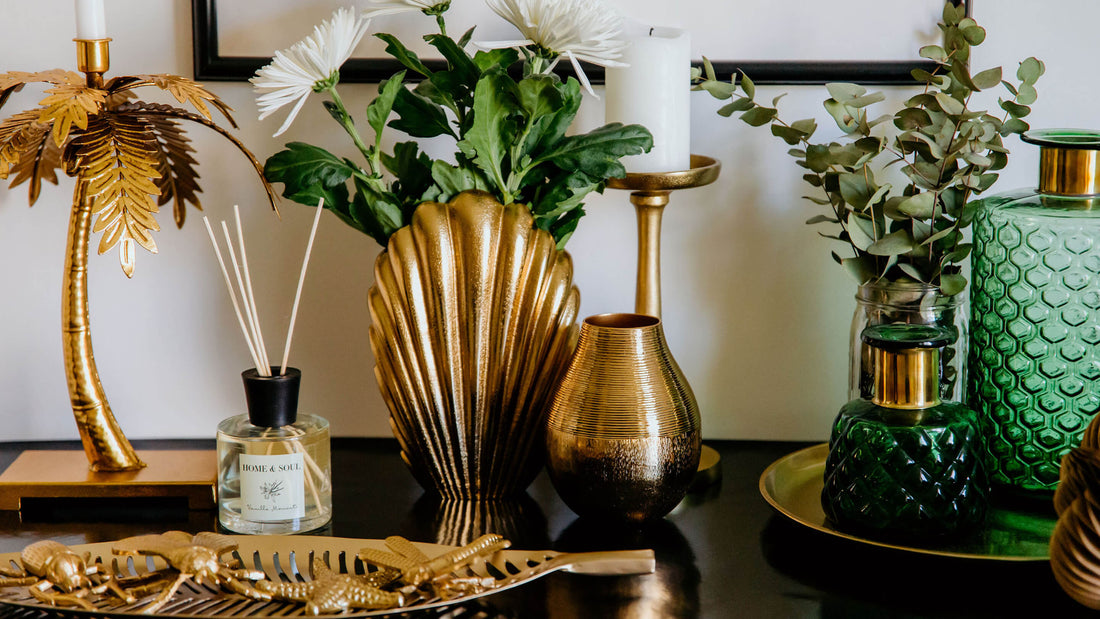 Go for Gold. So stylen Sie den Monochrom-Look