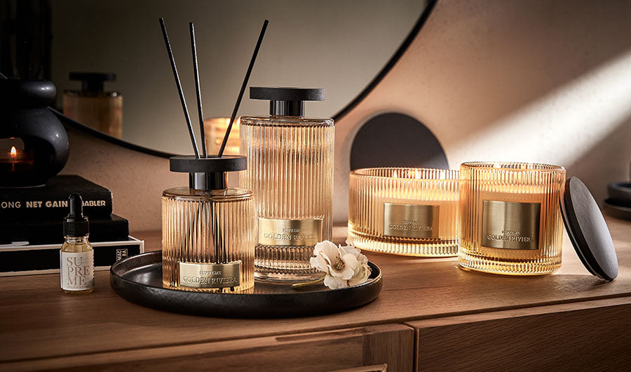 Elegante Duftkerzen und Raumdiffuser der Duftserie Supreme