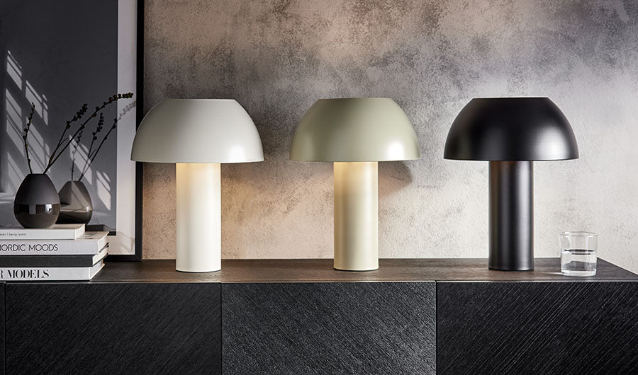 Drei pilzförmige Tischlampen in Weiß Creme und Dunkelgrau